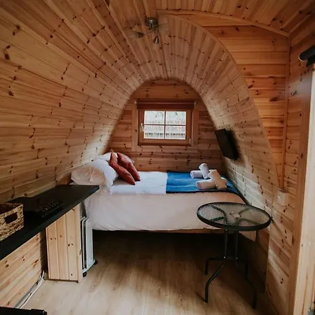 Ferienwohnung River Side Cabin With Hot Tub Snowdonia Barmouth Exterior foto